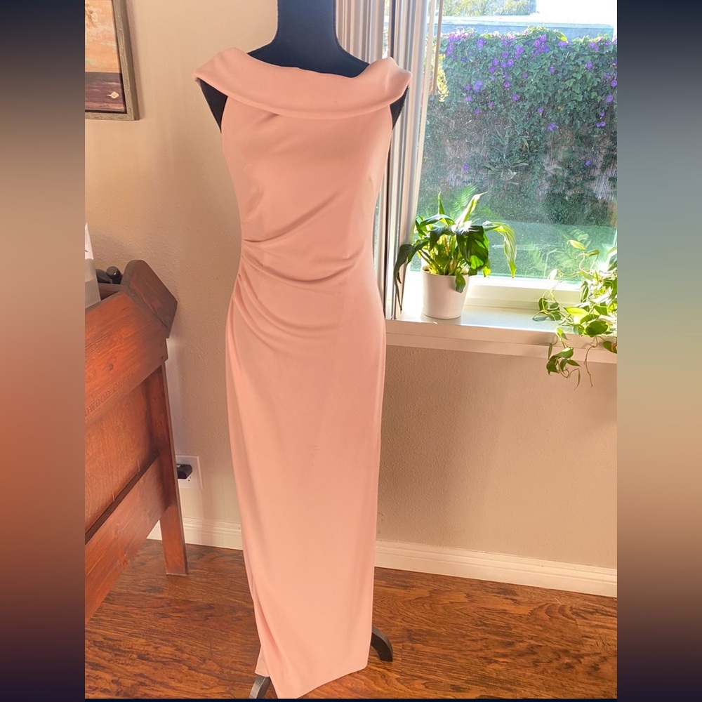Vince Camuto Elegant dress